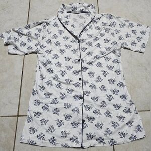 Blue floral pajama set size medium